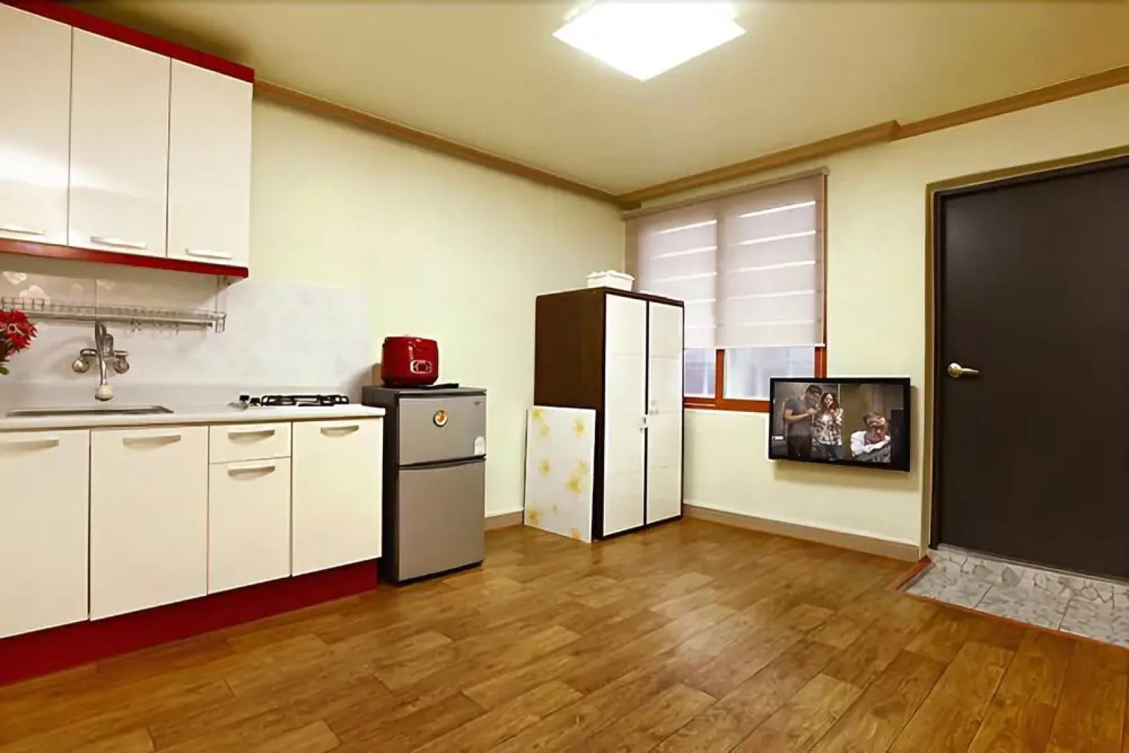 Pocheon Sanjeong Lake Travel Sketch Pension