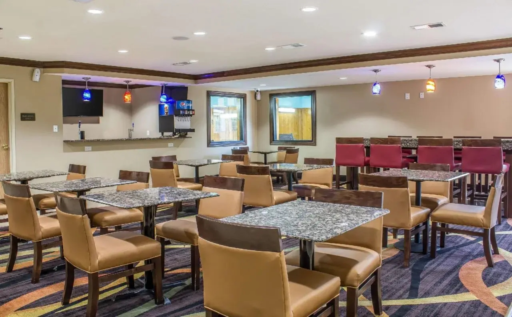Comfort Inn & Suites Cedar Rapids North - Collins Road