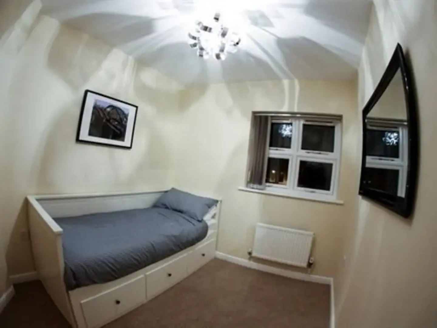 Alexander Apartments Royal Court