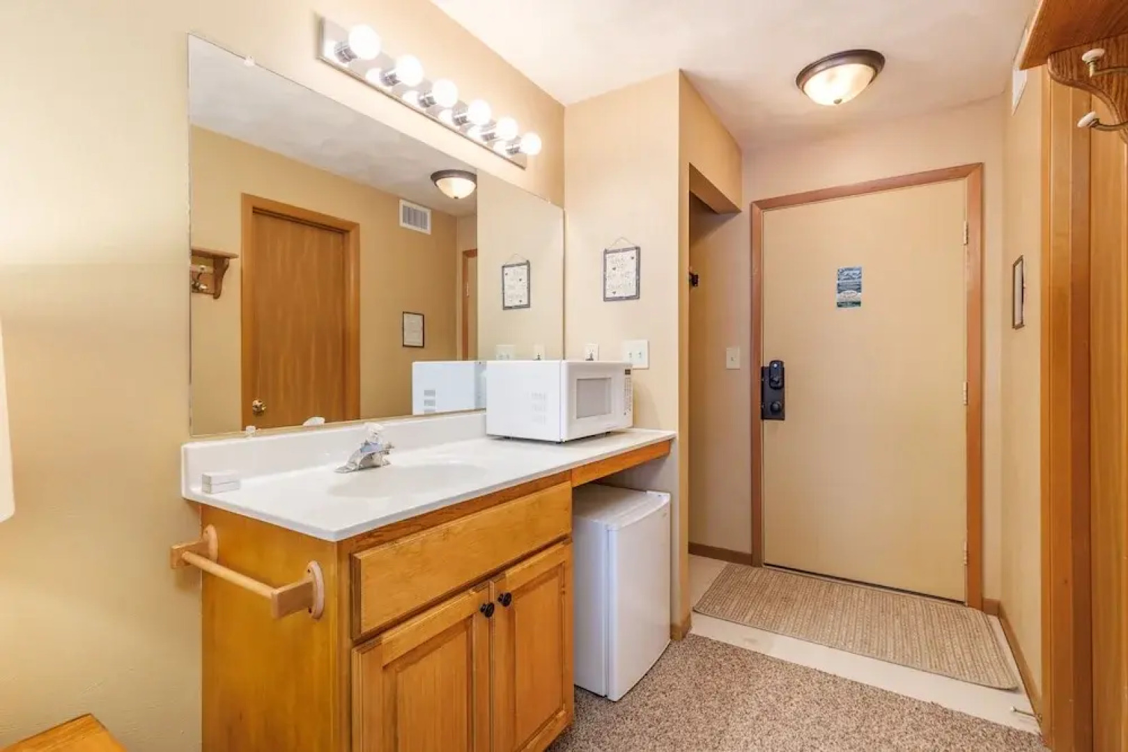 Seven Springs Stoneridge 3 BR Condo, Private Deck by RedAwning