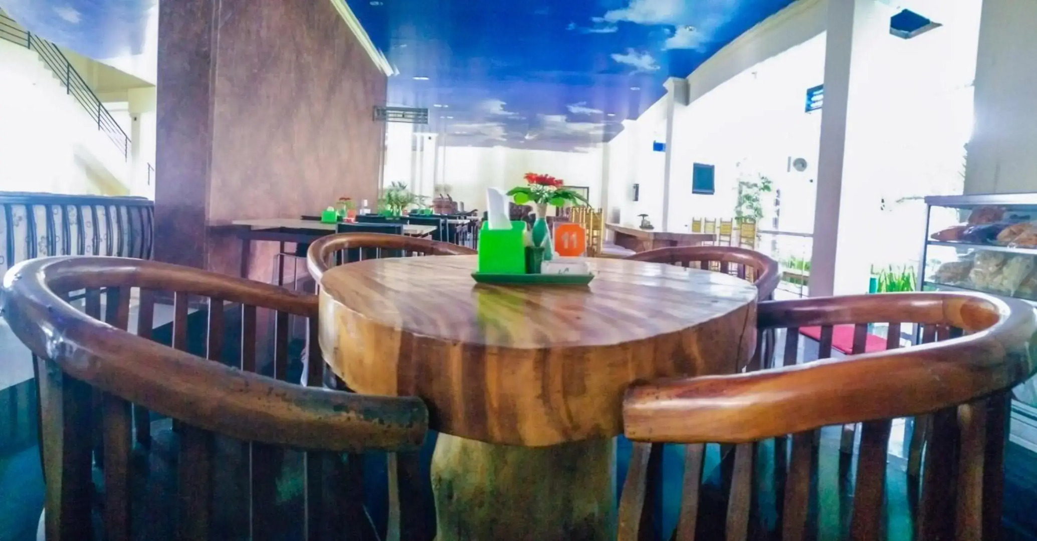 Mahkota Hotel Genteng