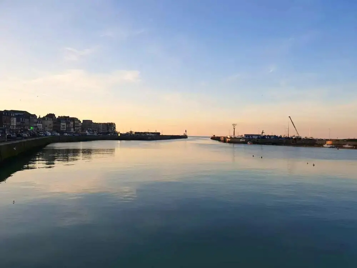 House With 2 Bedrooms in Le Tréport, With Wonderful sea View and Wifi