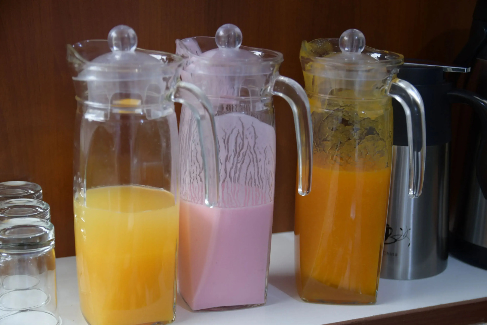 MAPILAND-Hotel Boutique. a unos pasos de la estación de tren y de autobus. Con vista al río y a las montañas