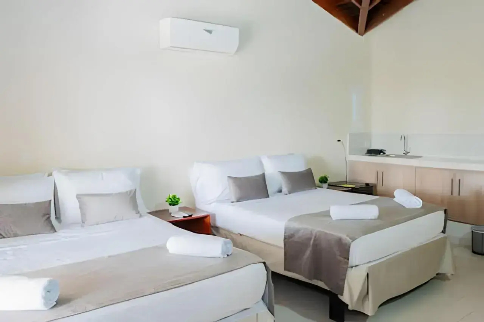 Hotel Golden Beach