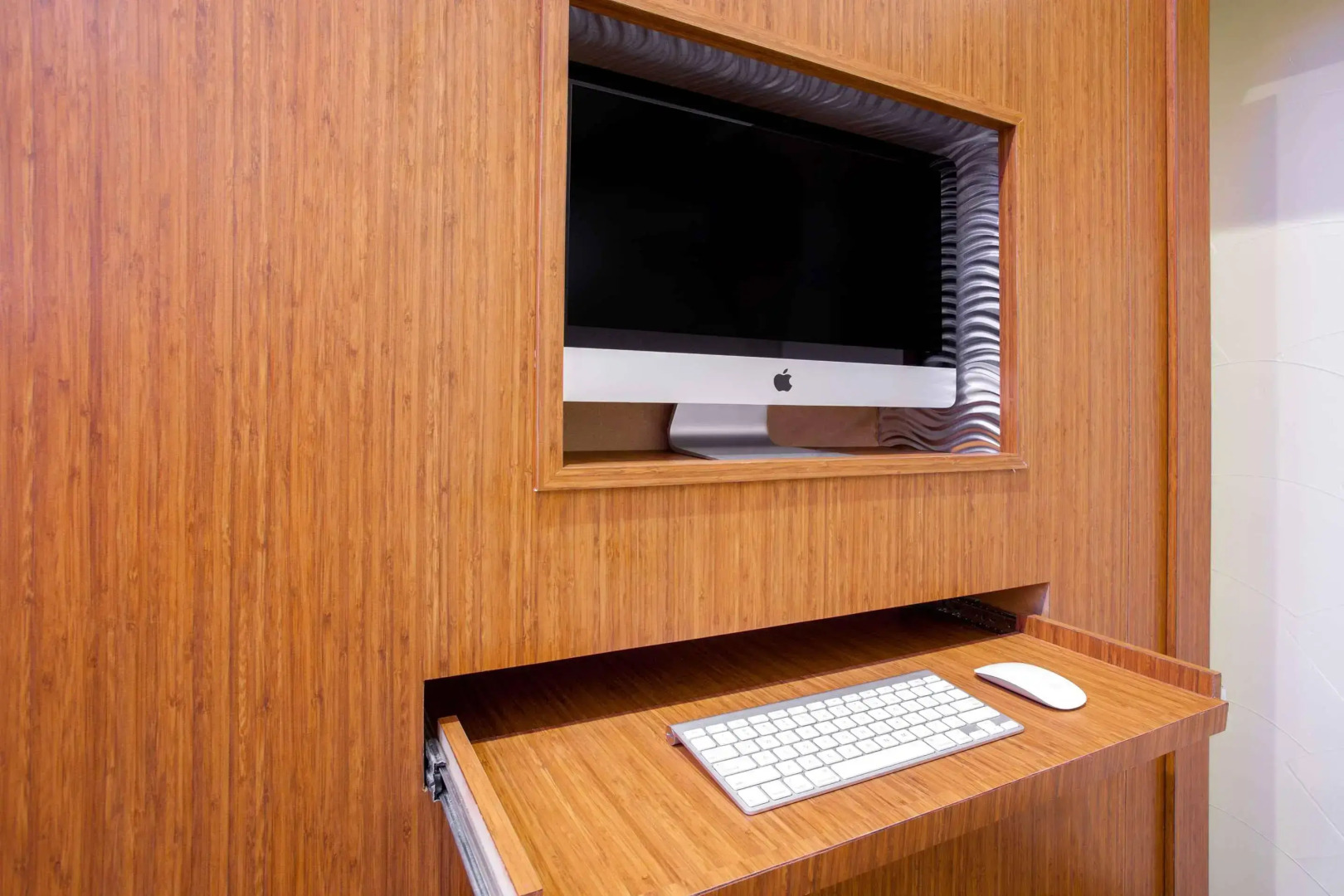 Arya Inn & Suites Farmers Branch