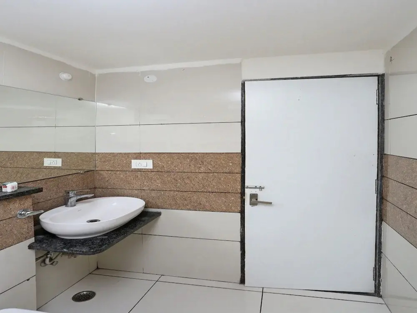 Fabhotel Ashirwad Regency