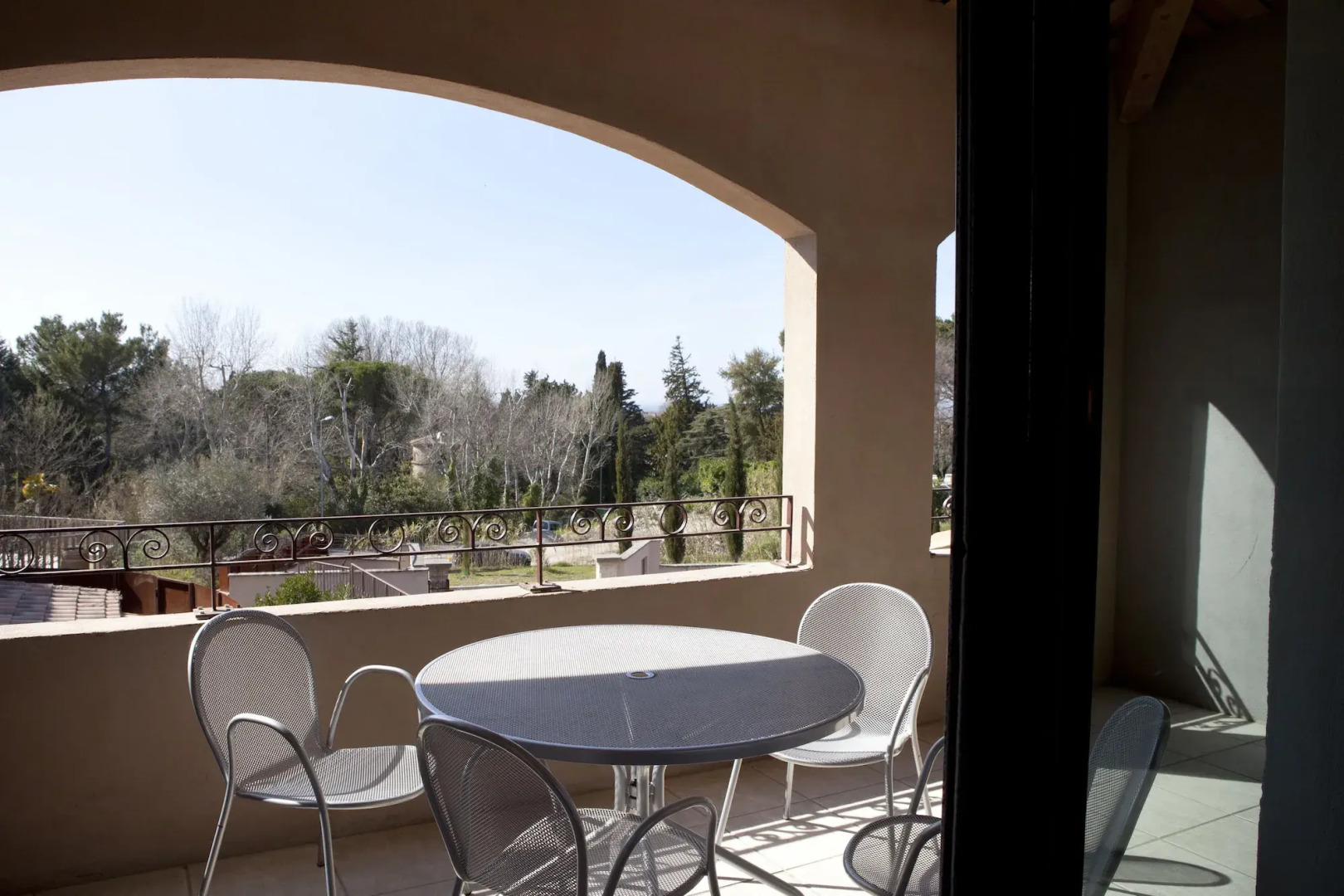 Le Mas De Valrugues Hotel