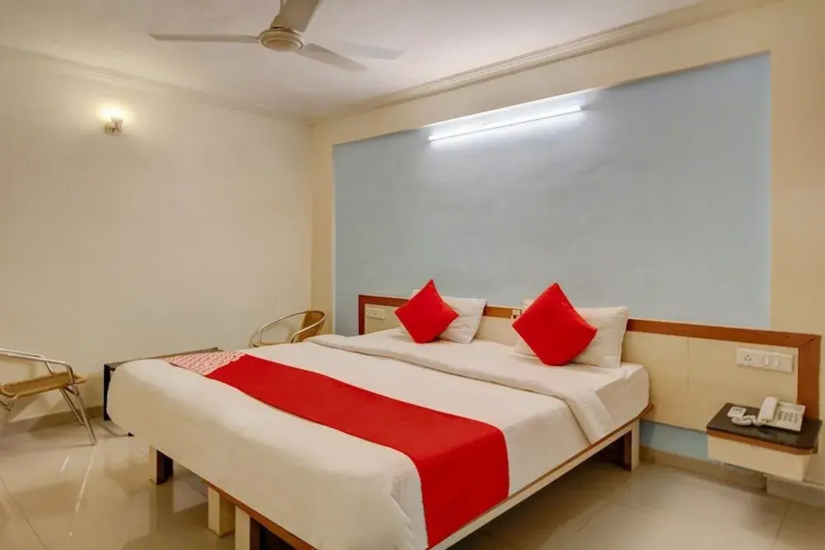 Capital O 40904 Hotel Satish Executive