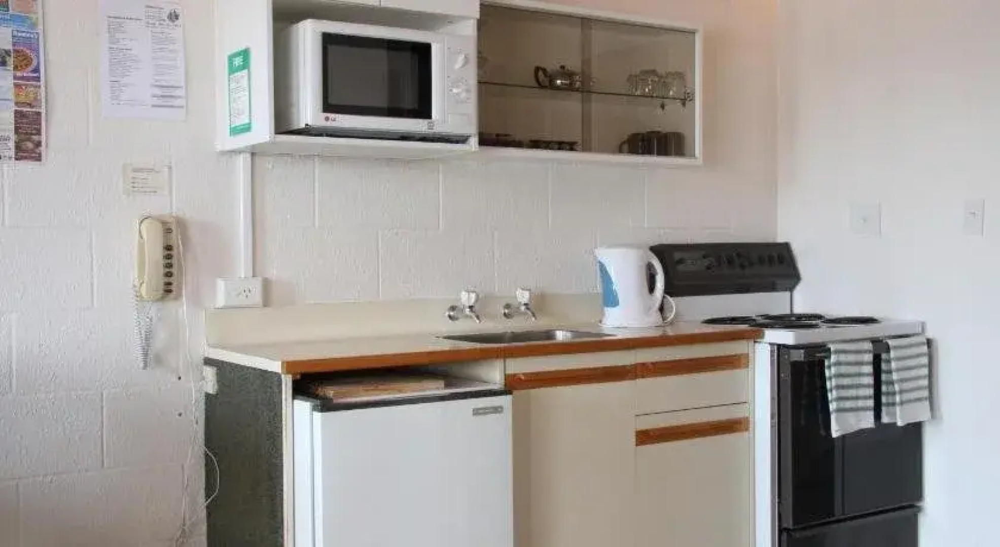 Coachmans Lodge Motel