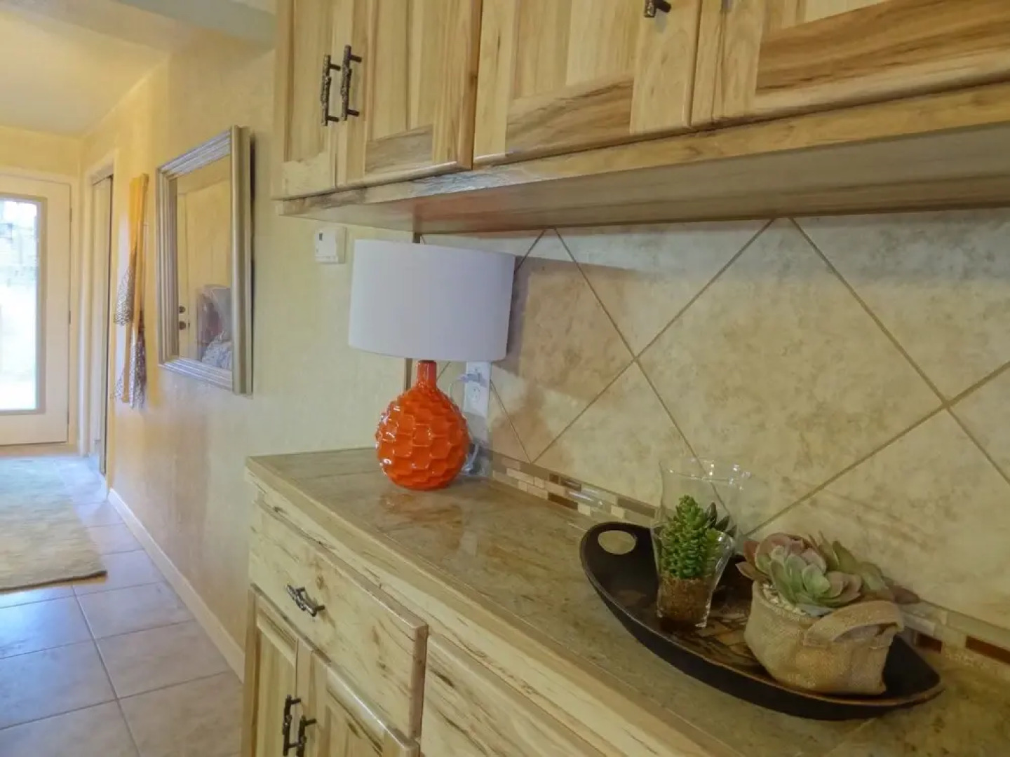 Poolside Queen Cabana with two queen beds, full kitchen and pool access overlooking Lake Ouachita. by RedAwning