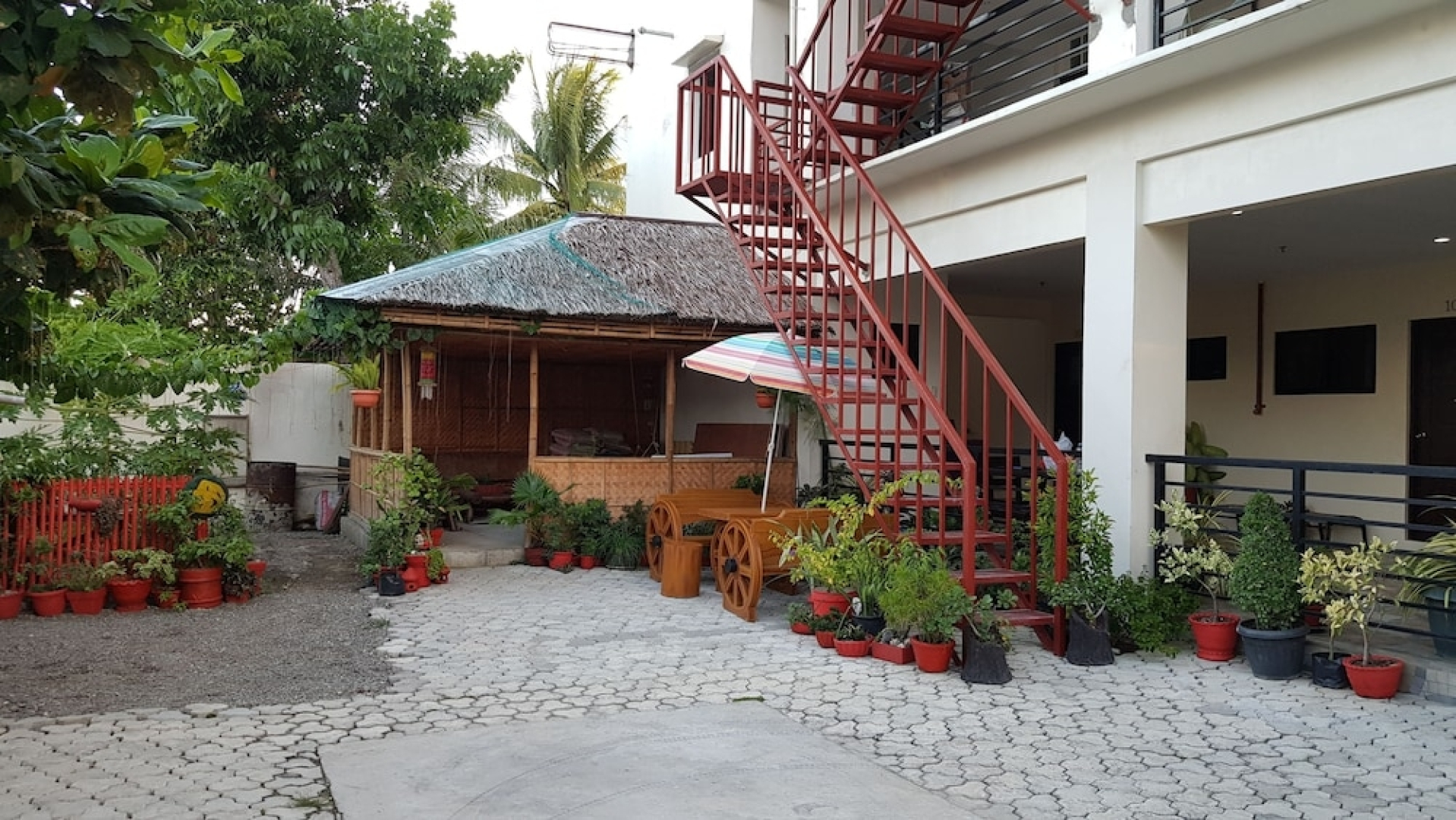 Spacious Private apartment at Laorenza Residences