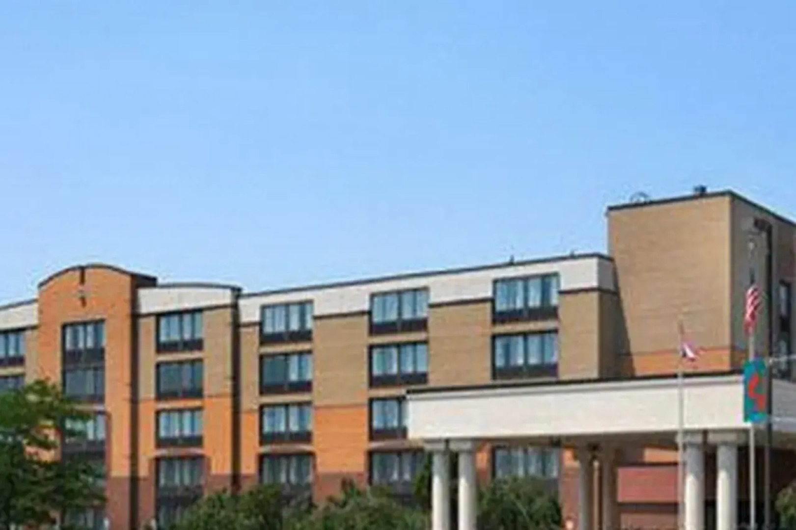 Fairbridge Hotel Cleveland East