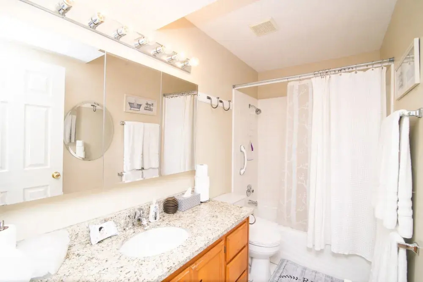 Heart Of Ogden, 25 Minutes To Snowbasin Ski Resort 3 Bedroom Duplex by Redawning