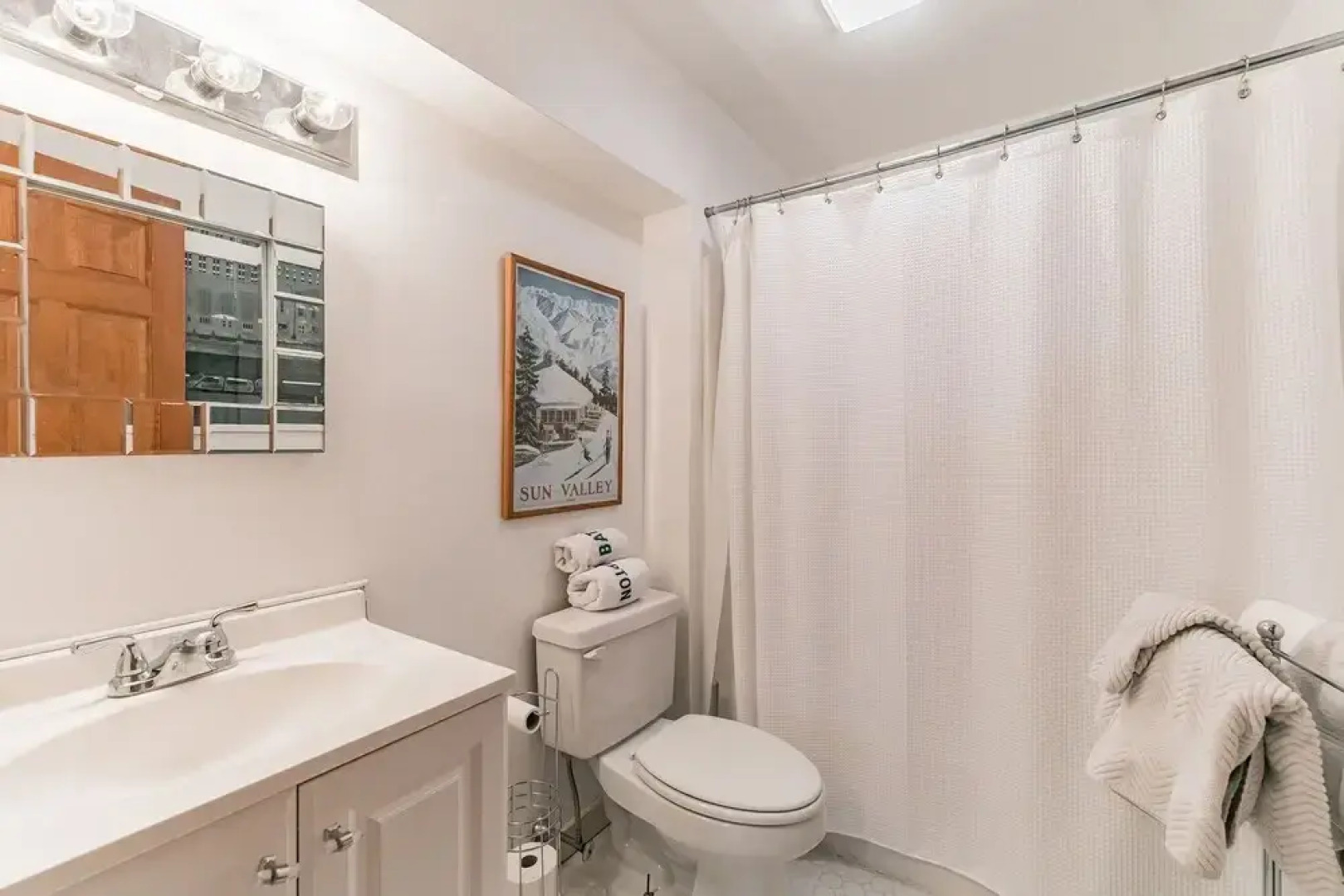 "why Not" - A Gorgeous Designer Decorated West Dover Home Located Next To Mt Snow Golf Club And Ski Mountain 5 Bedroom Home by Redawning