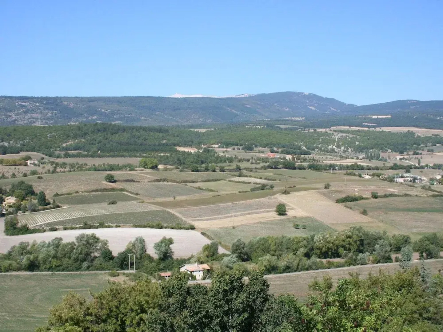 Spacious Villa in Drome with Swimming Pool