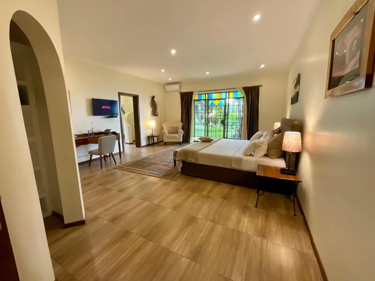 Pink Flamingo Boutique Hotel