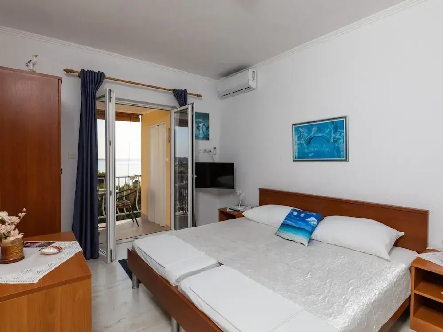 Apartments Belenum - One-bedroom Apartment With Balcony and Sea View
