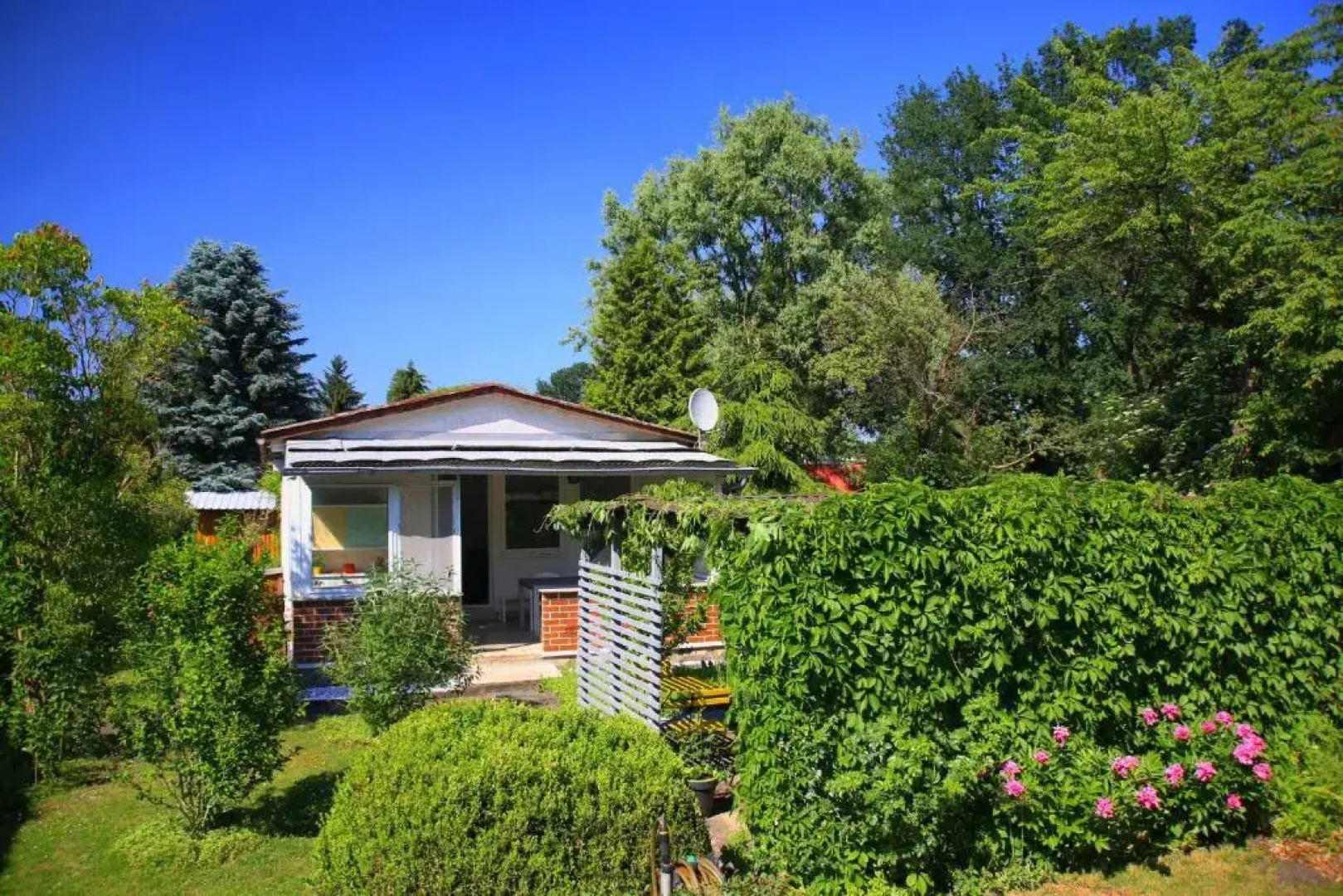 Mitten Im Seenland Und Spreewaldnah, Schoner Garten