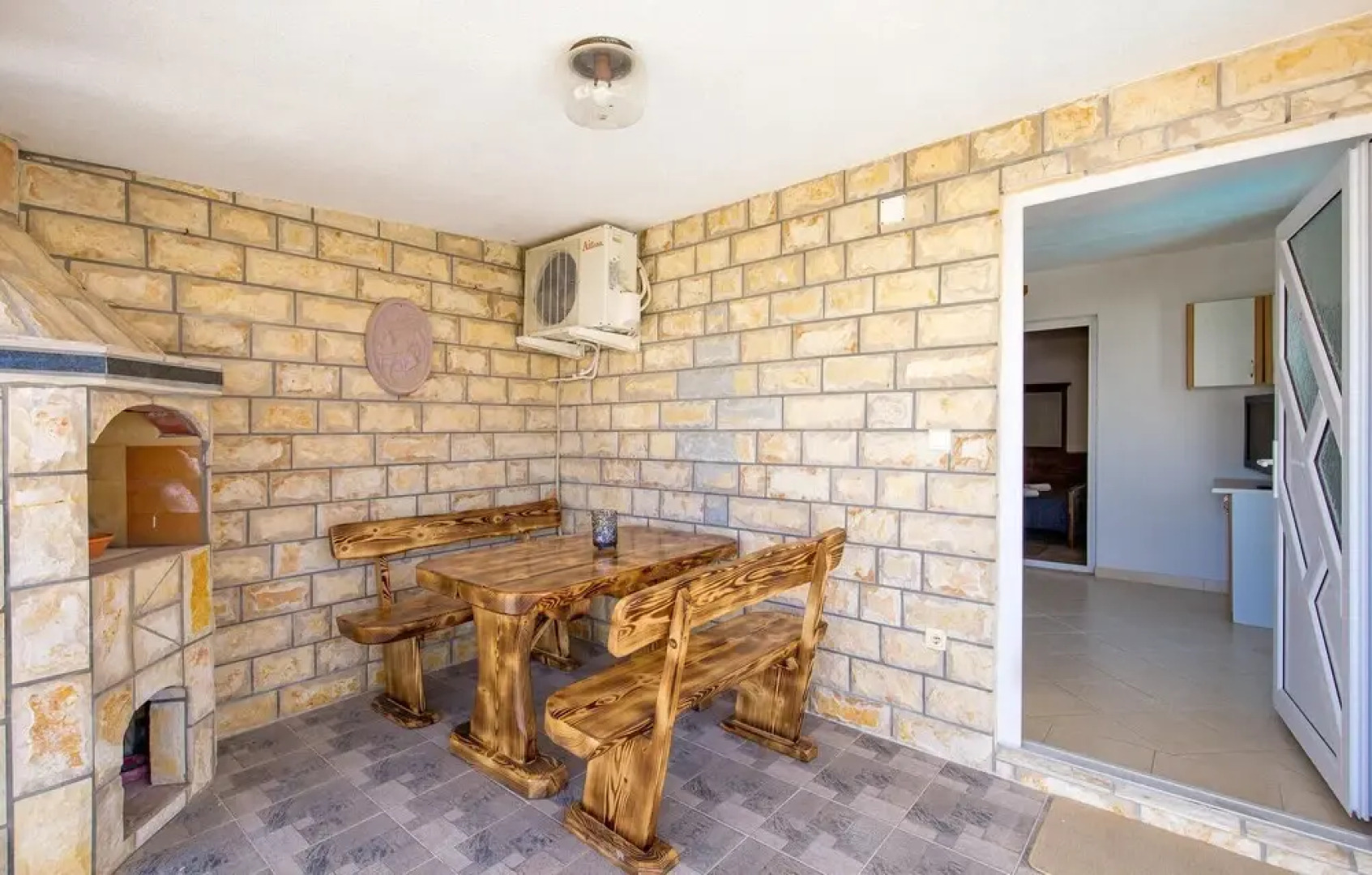 Amazing Home in Povljana With Outdoor Swimming Pool, Wifi and 6 Bedrooms