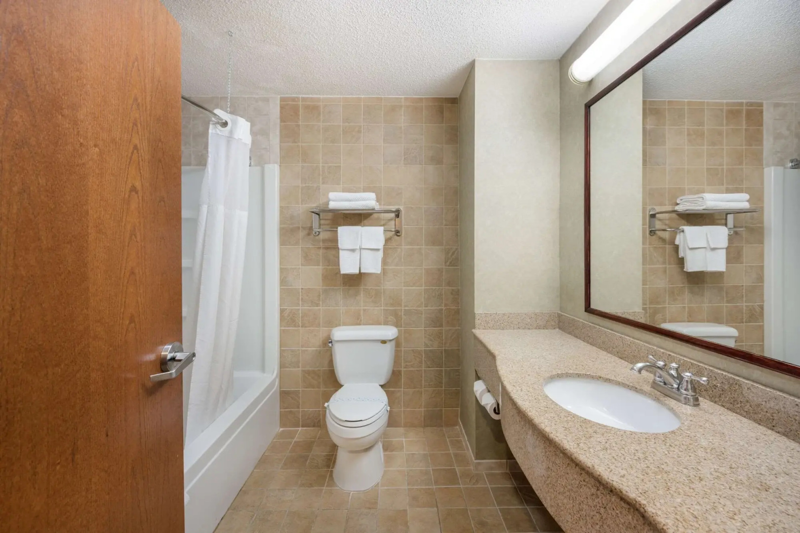 Quality Inn And Suites Fishkill South Near I-84