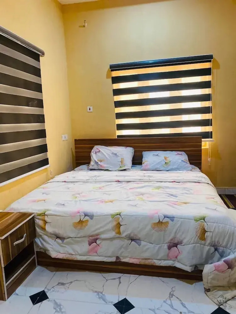 Flenjo Zone Bar and Apartments