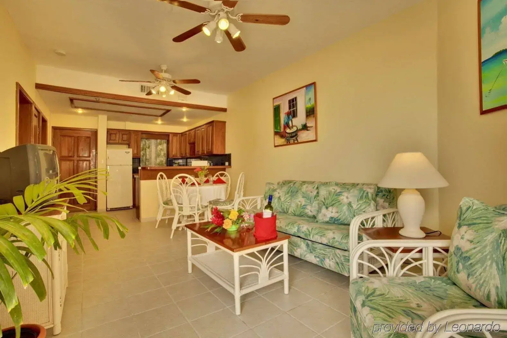 Sunbreeze Suites