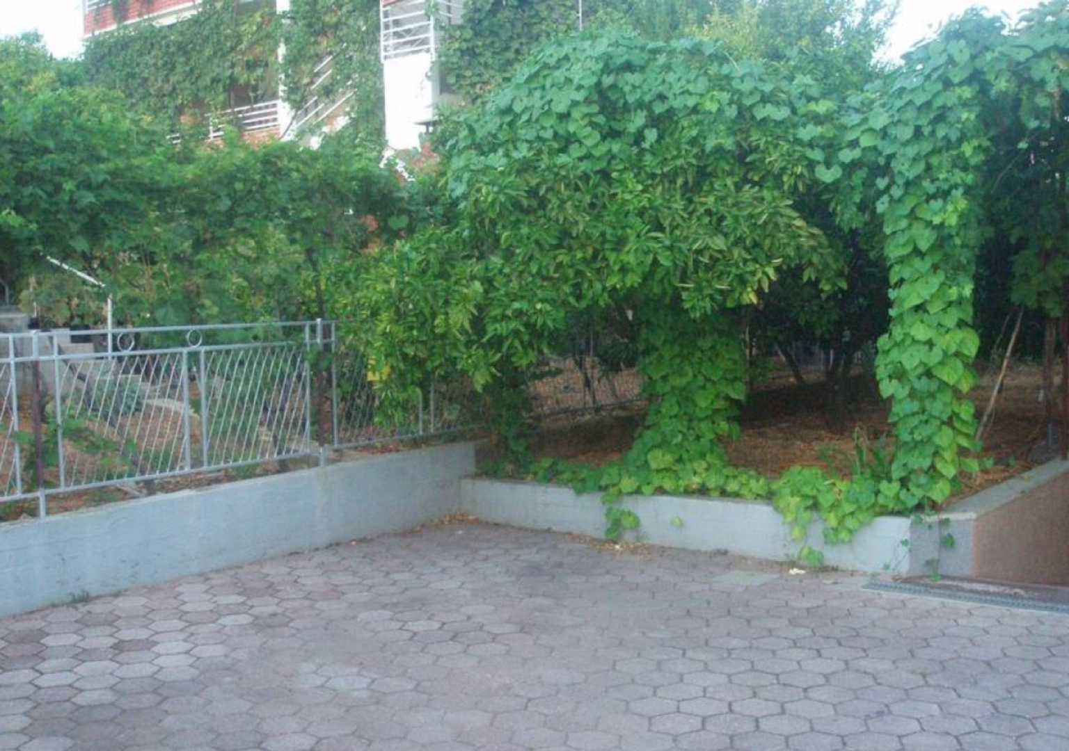 Apartment Ruza - 300 m from sea: A1 Trogir, Riviera Trogir