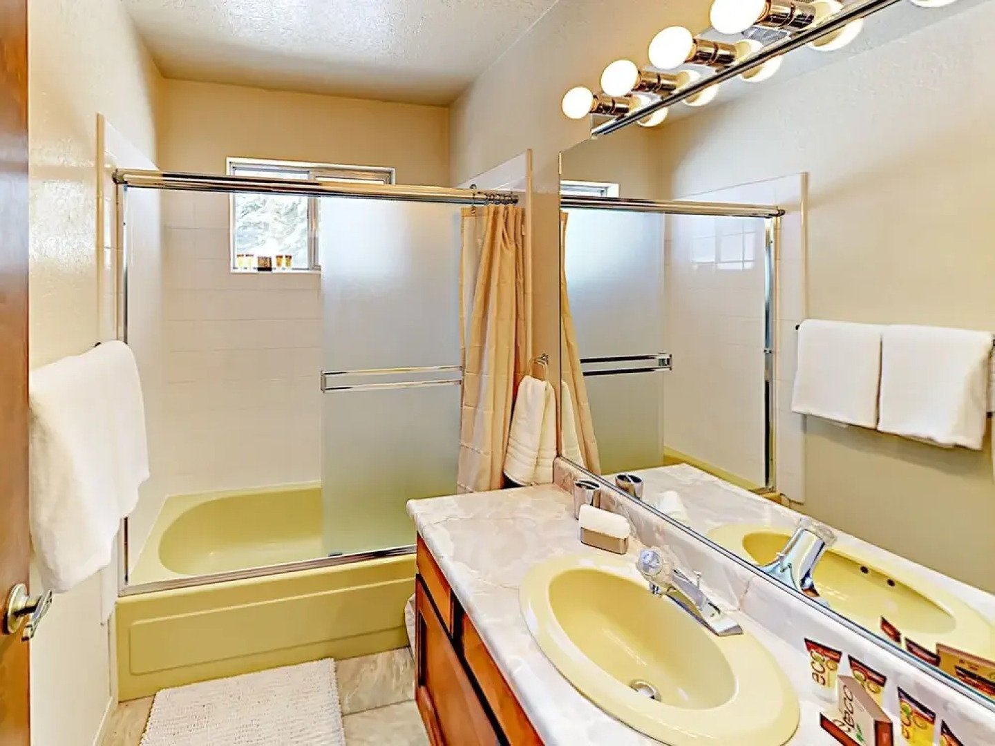 415 Bayview Dr Home 2 Bedrooms 2 Bathrooms Home