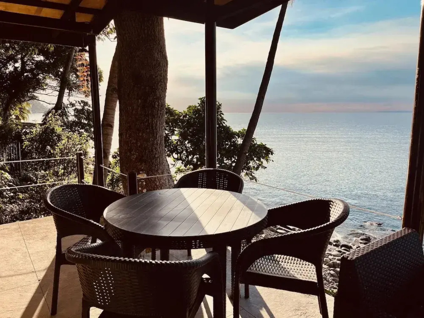 Villa Milagros Dive Inn Anilao