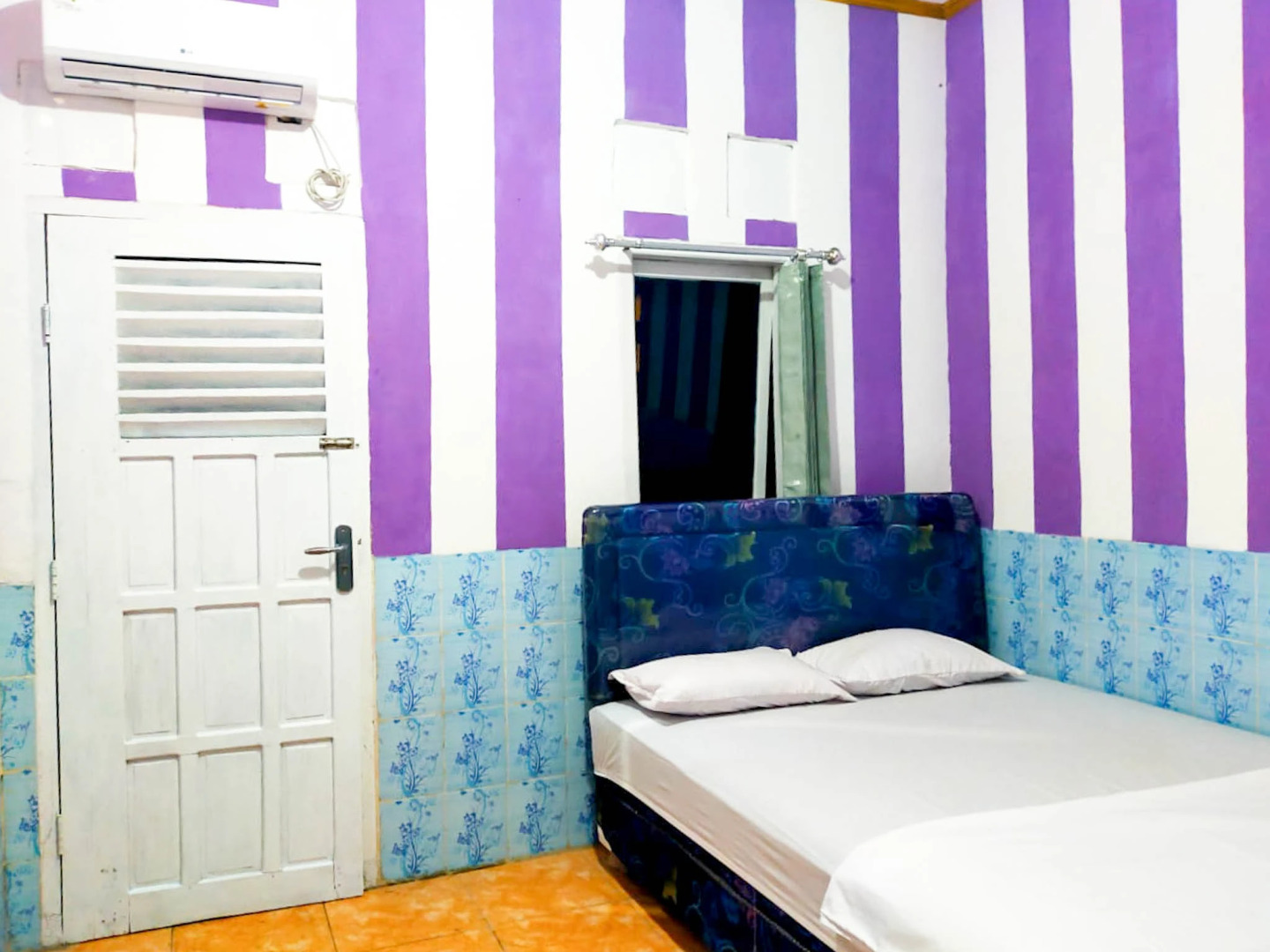 Queen Asri 2 RedPartner