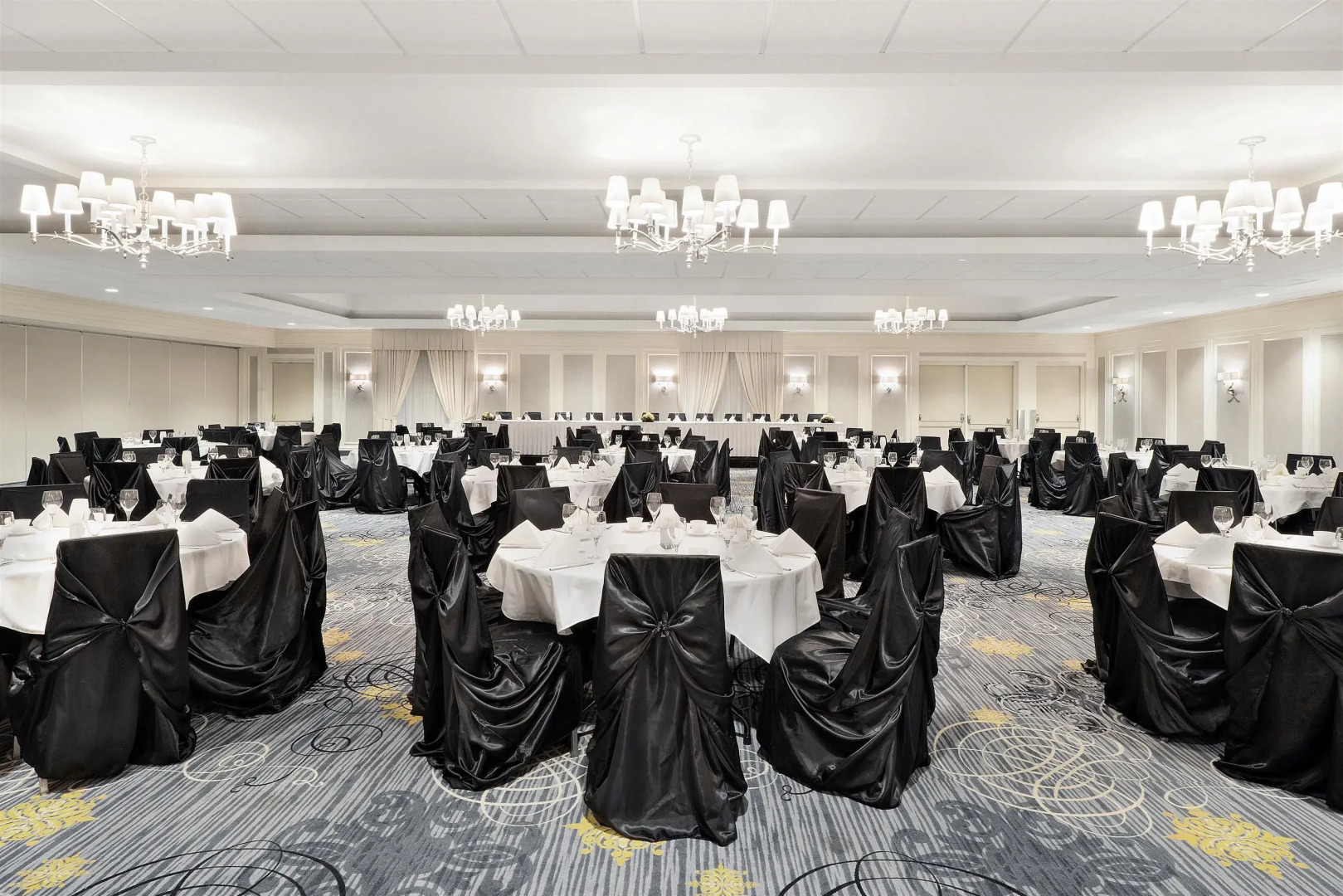 Sheraton Cavalier Saskatoon Hotel