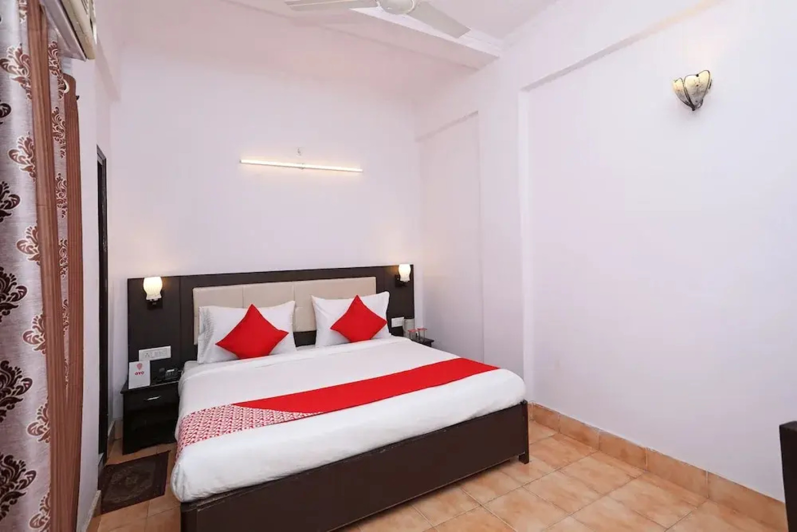 OYO 11327 Hotel R Paradise