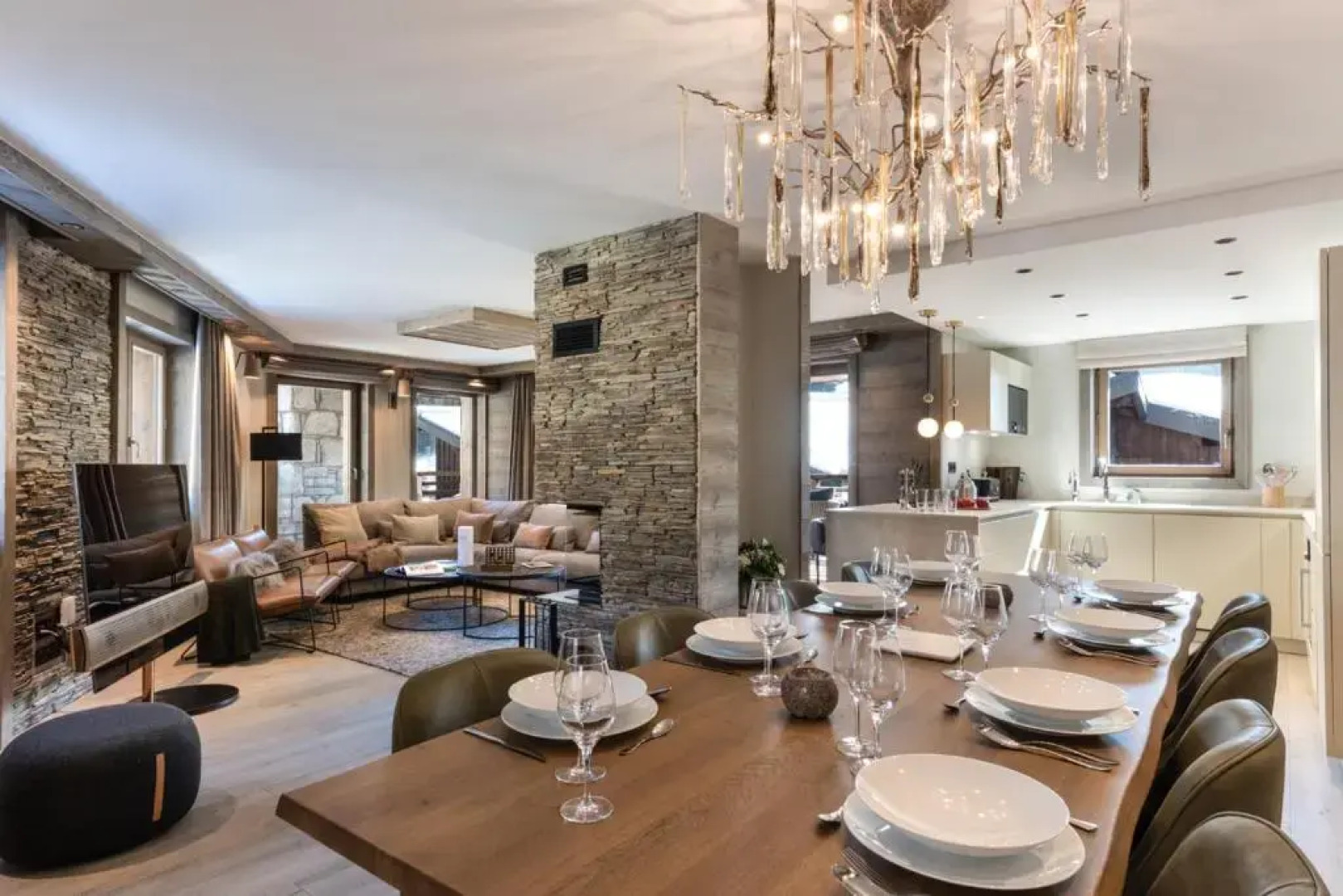 Vail Lodge by Alpine Resorts