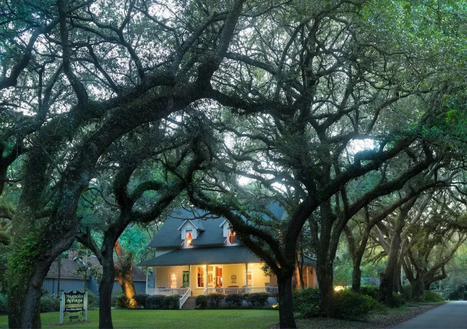 Magnolia Springs B&B