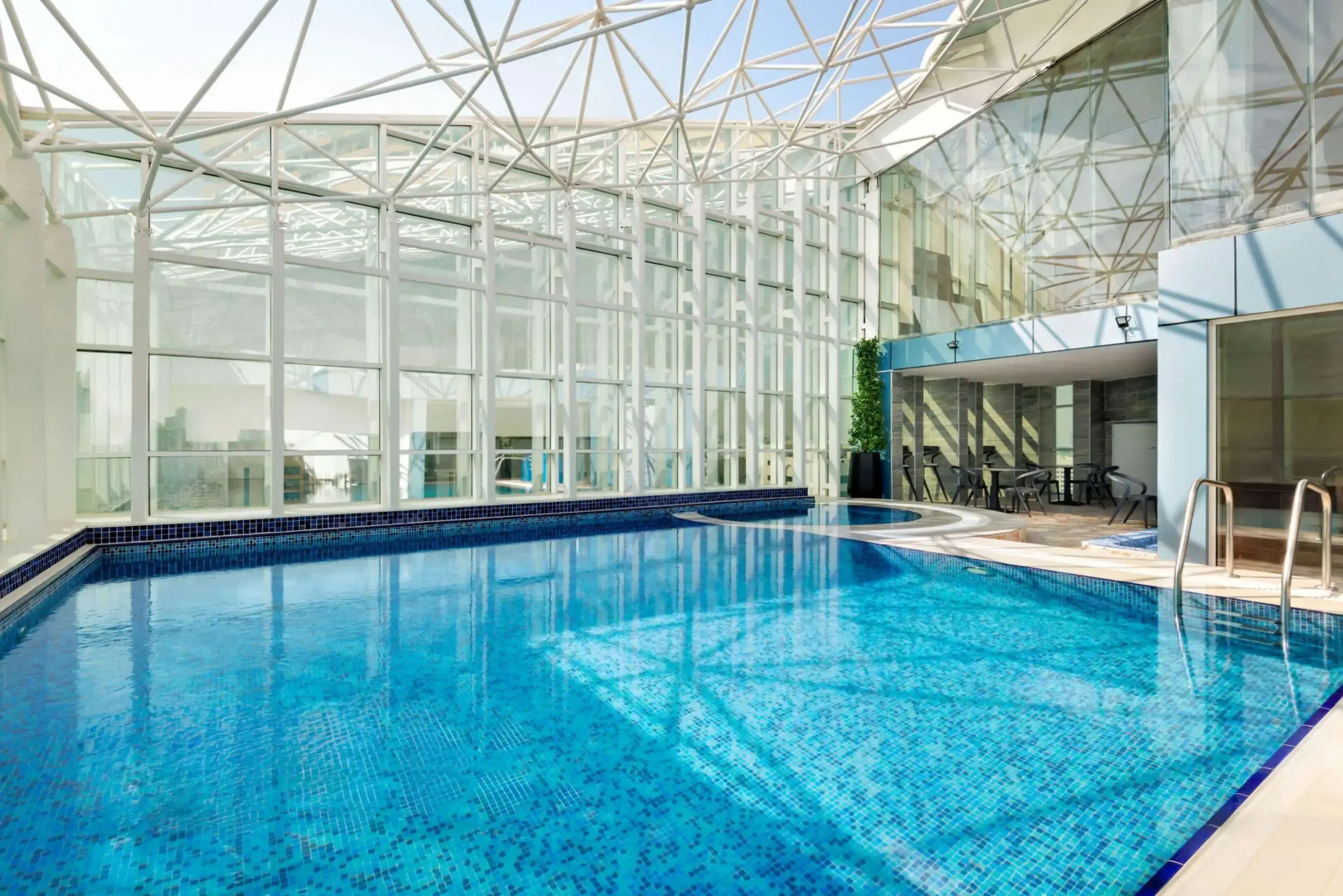 Отель La Quinta by Wyndham Abu Dhabi Al Wahda