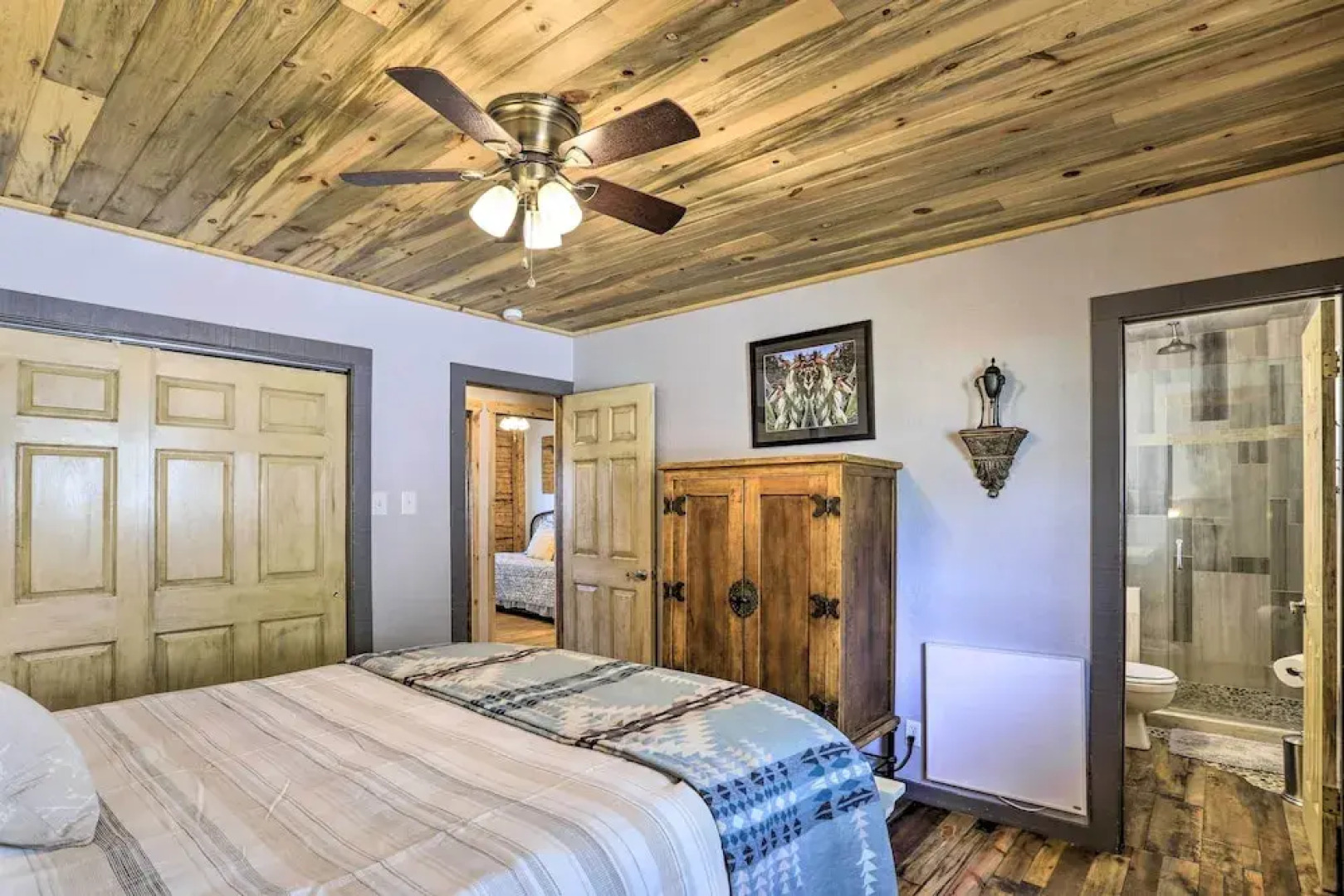 Tasteful Log Cabin Retreat on Lake Pagosa!