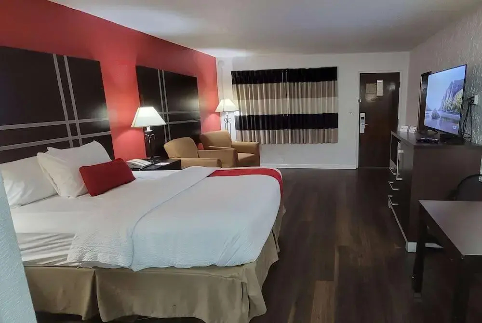 Ramada By Wyndham Mountain Home