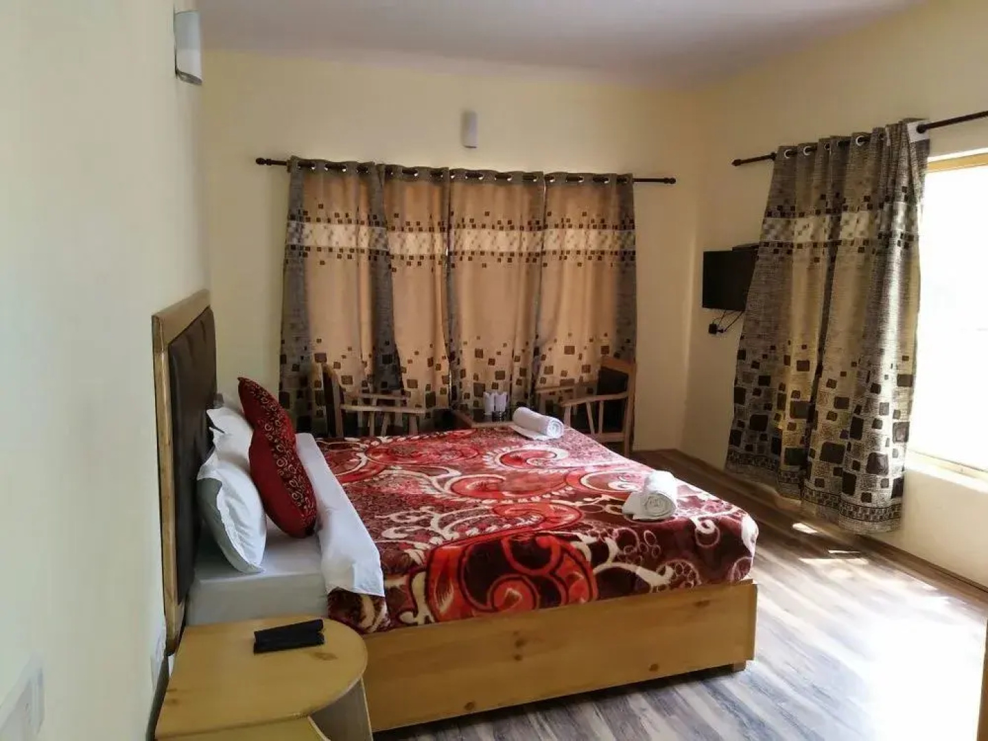 Hotel Khakshal Chubi