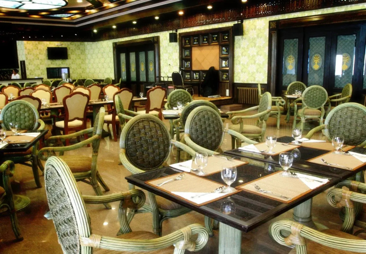 Ruean Phae Royal Park Hotel