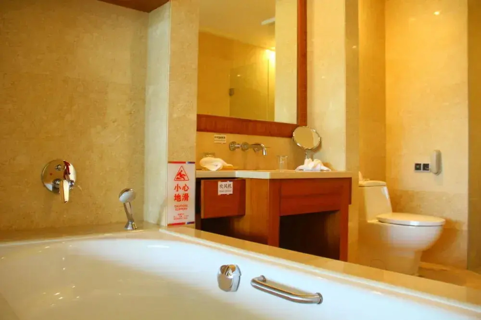 HNA Beach & Spa Resort