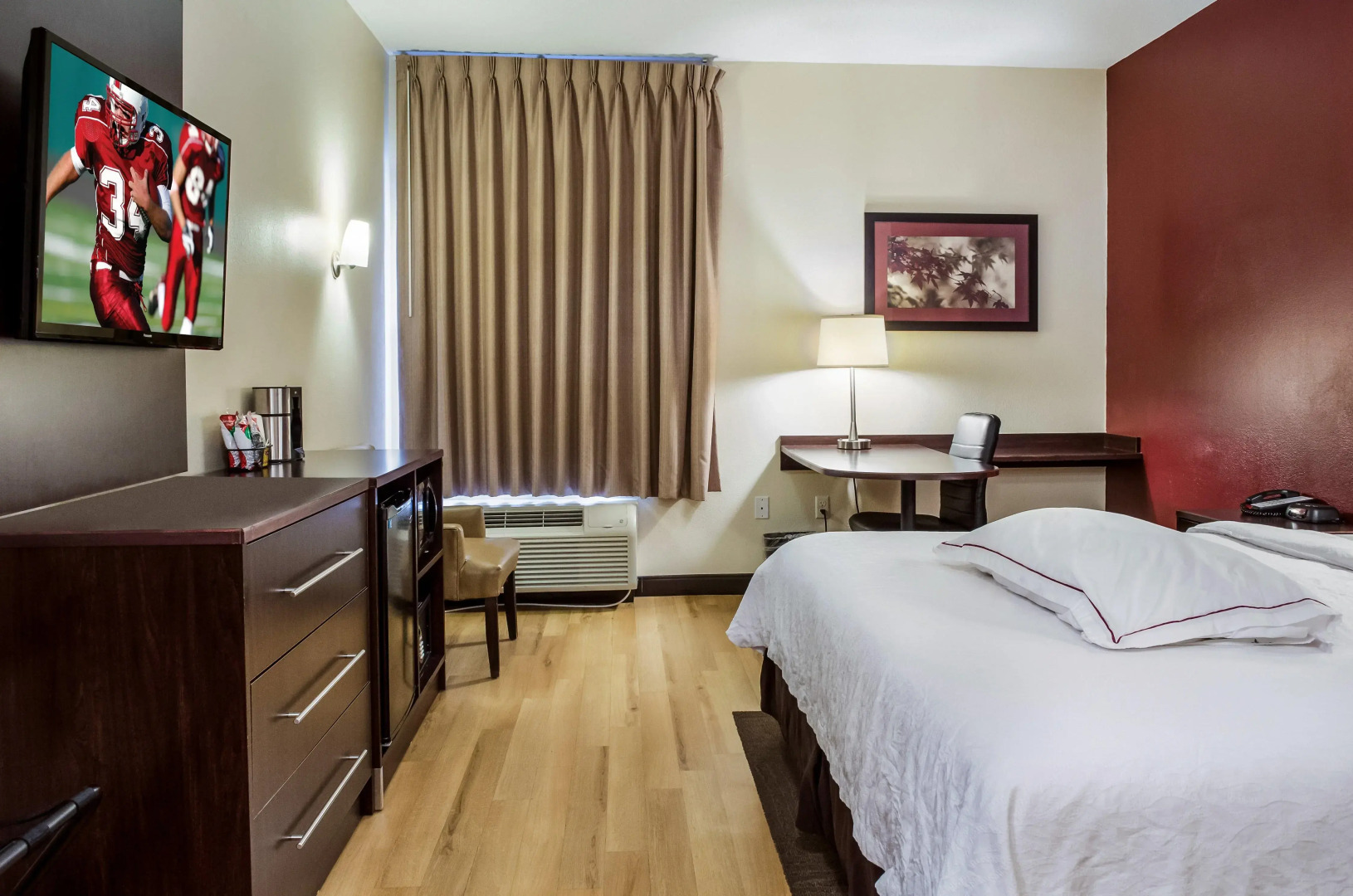 Red Roof Inn PLUS+ Boston - Logan