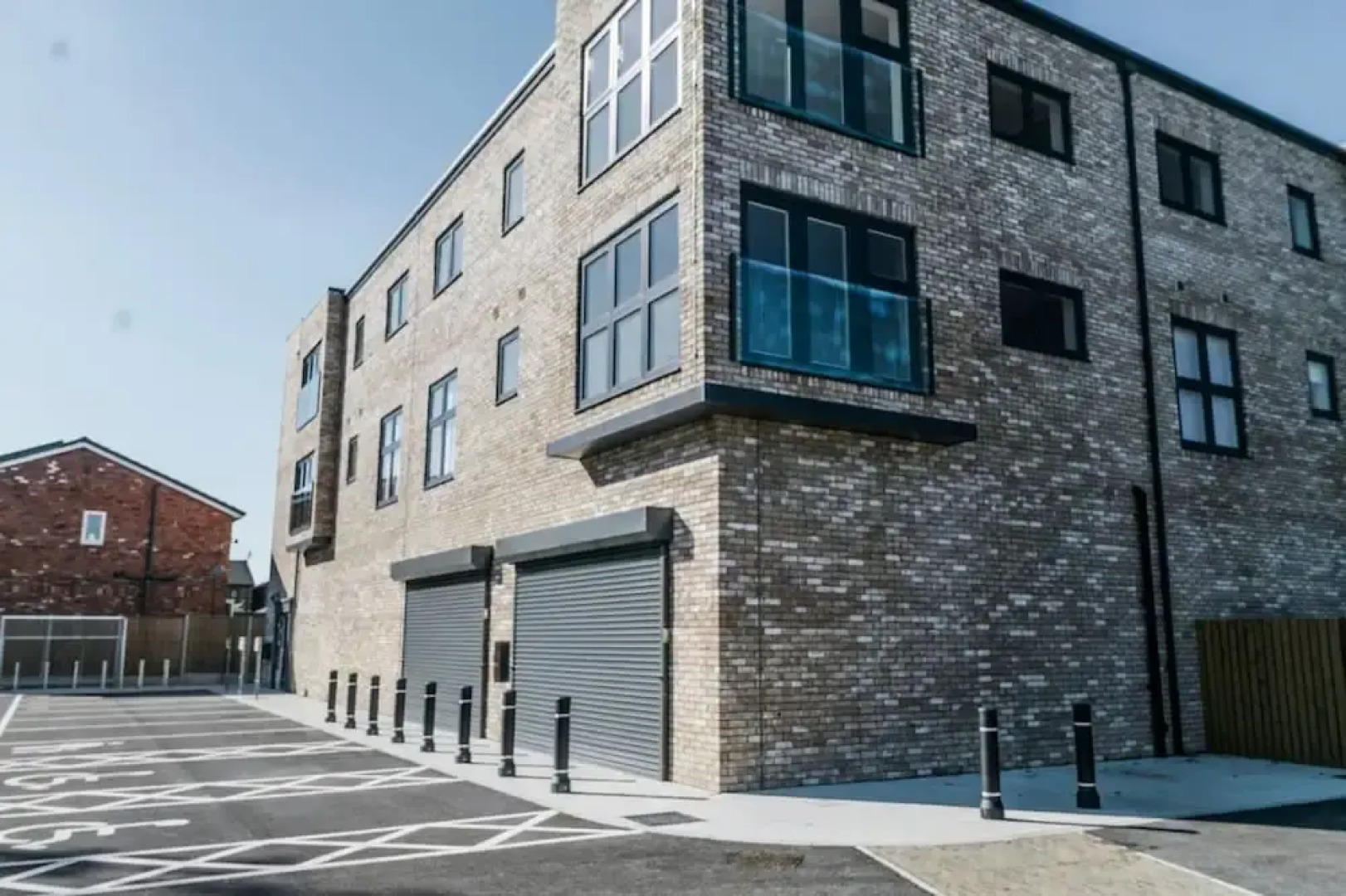 Luxury Manchester Apartment - Pink