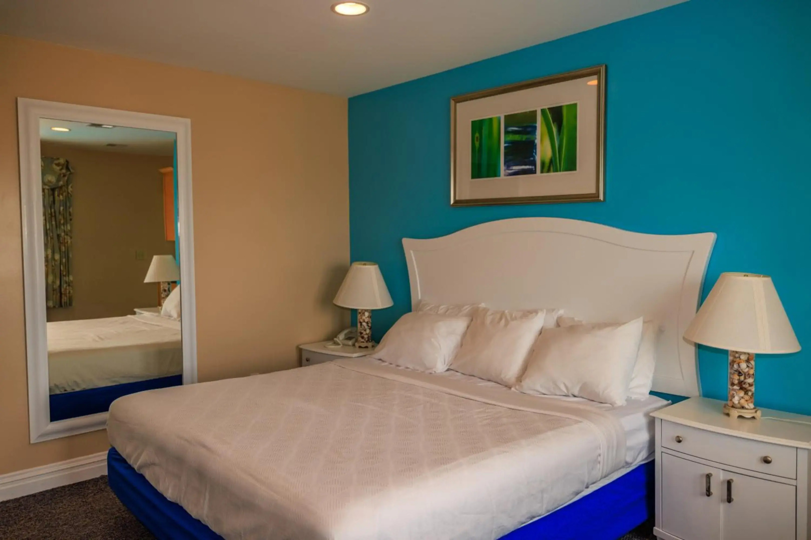 The White Sands Oceanfront Resort & Spa