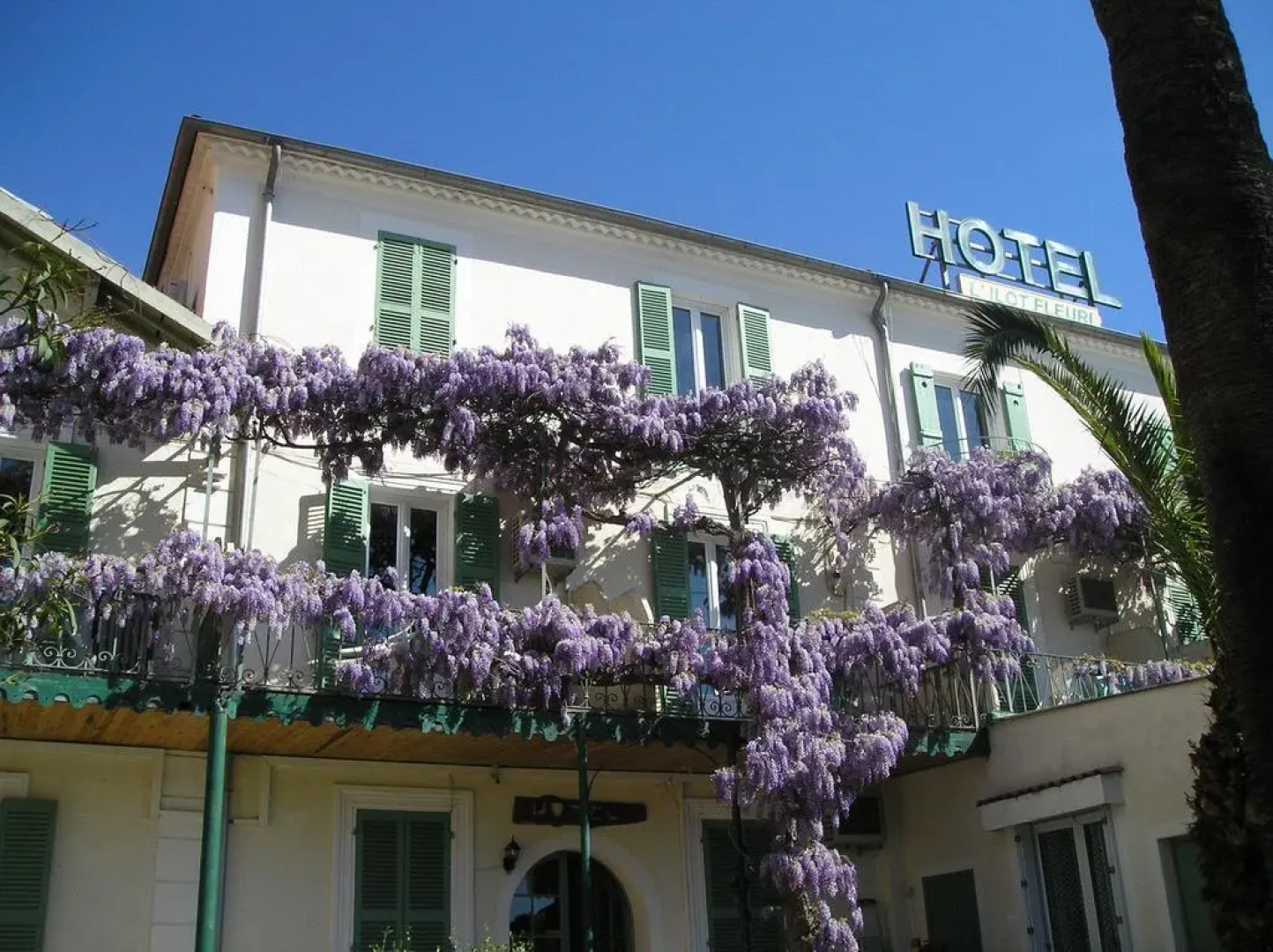 Hôtel L'ÎLOT FLEURI