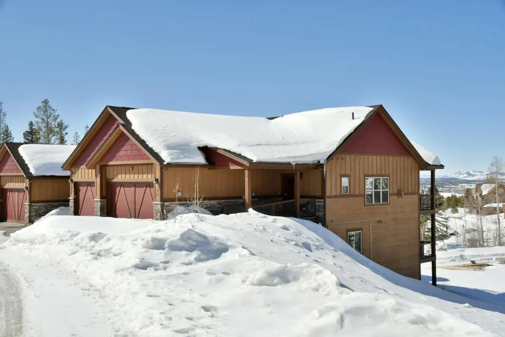 Rendezvous Lookout Point Luxury Chalets by Winter Park Escapes