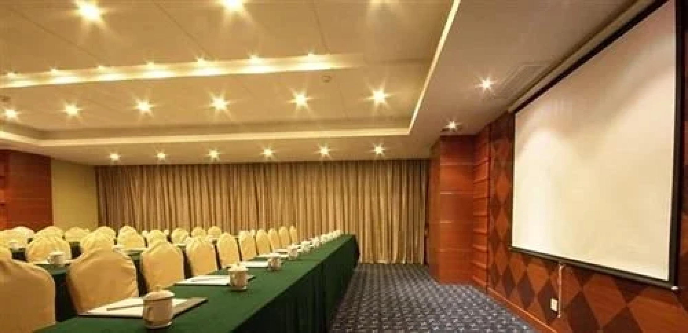 Juntai Hotel - Linhai