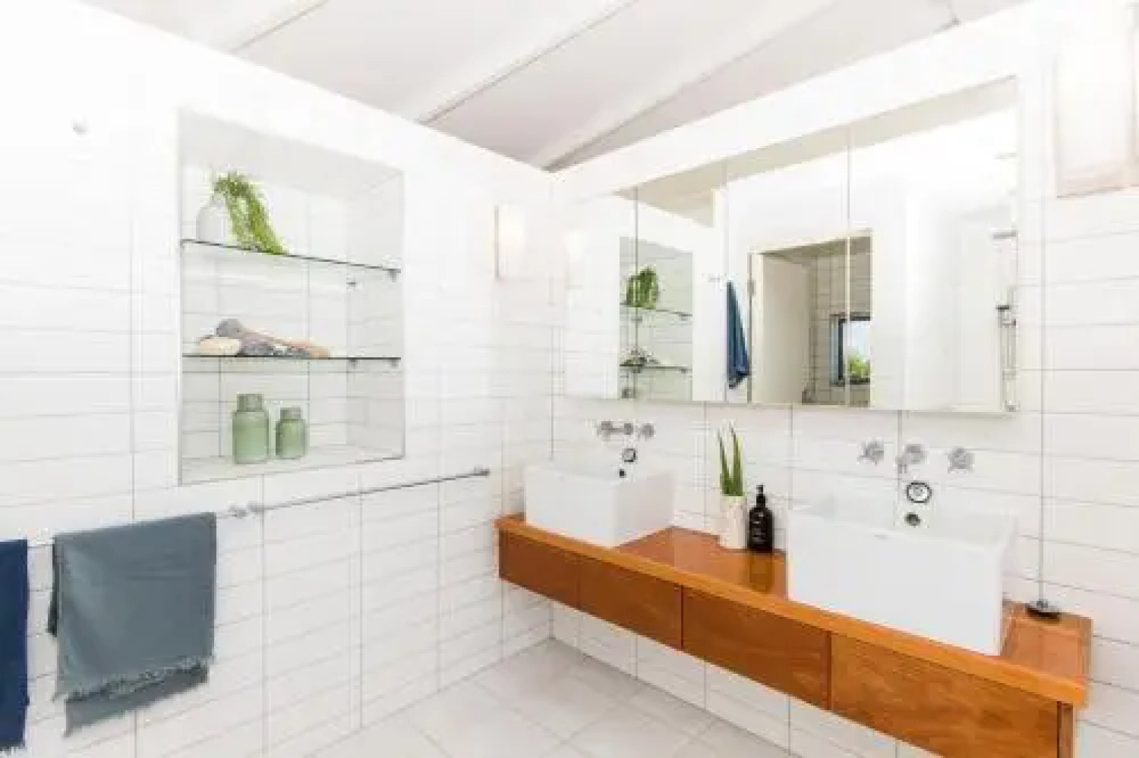 Indulge at Iluka, Castaways Beach