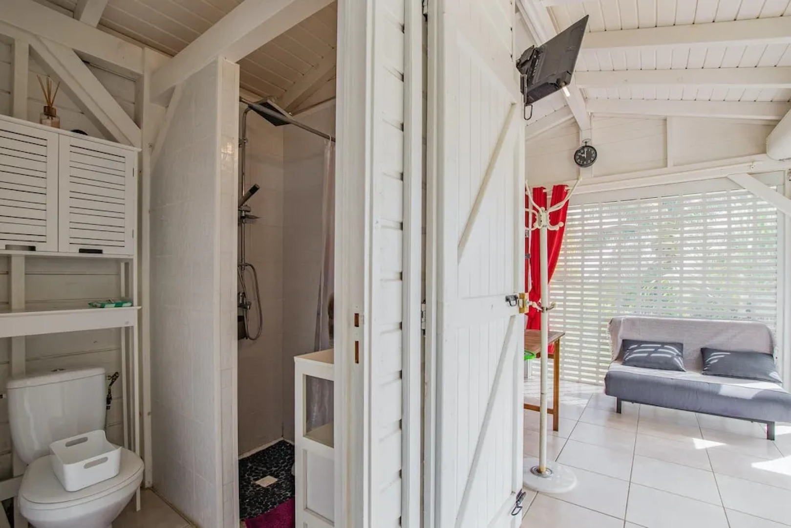 Bungalow With one Bedroom in Petit Bourg, With Pool Access, Enclosed G