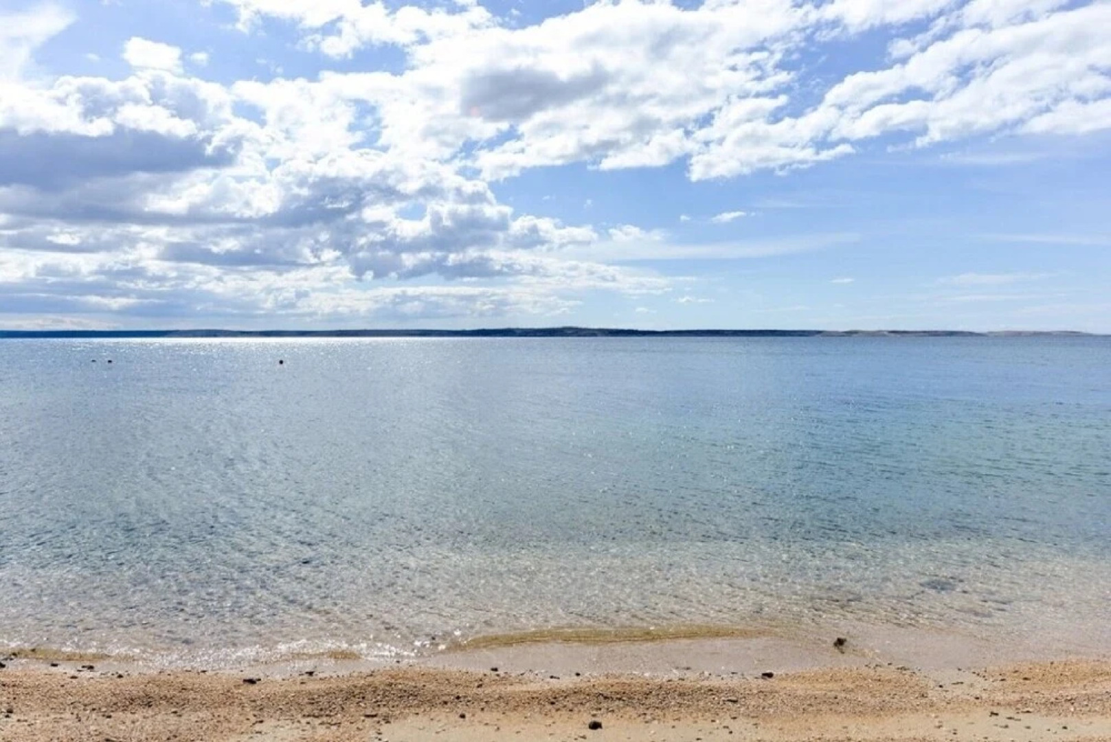 Edi - Amazing Location by the sea - A3