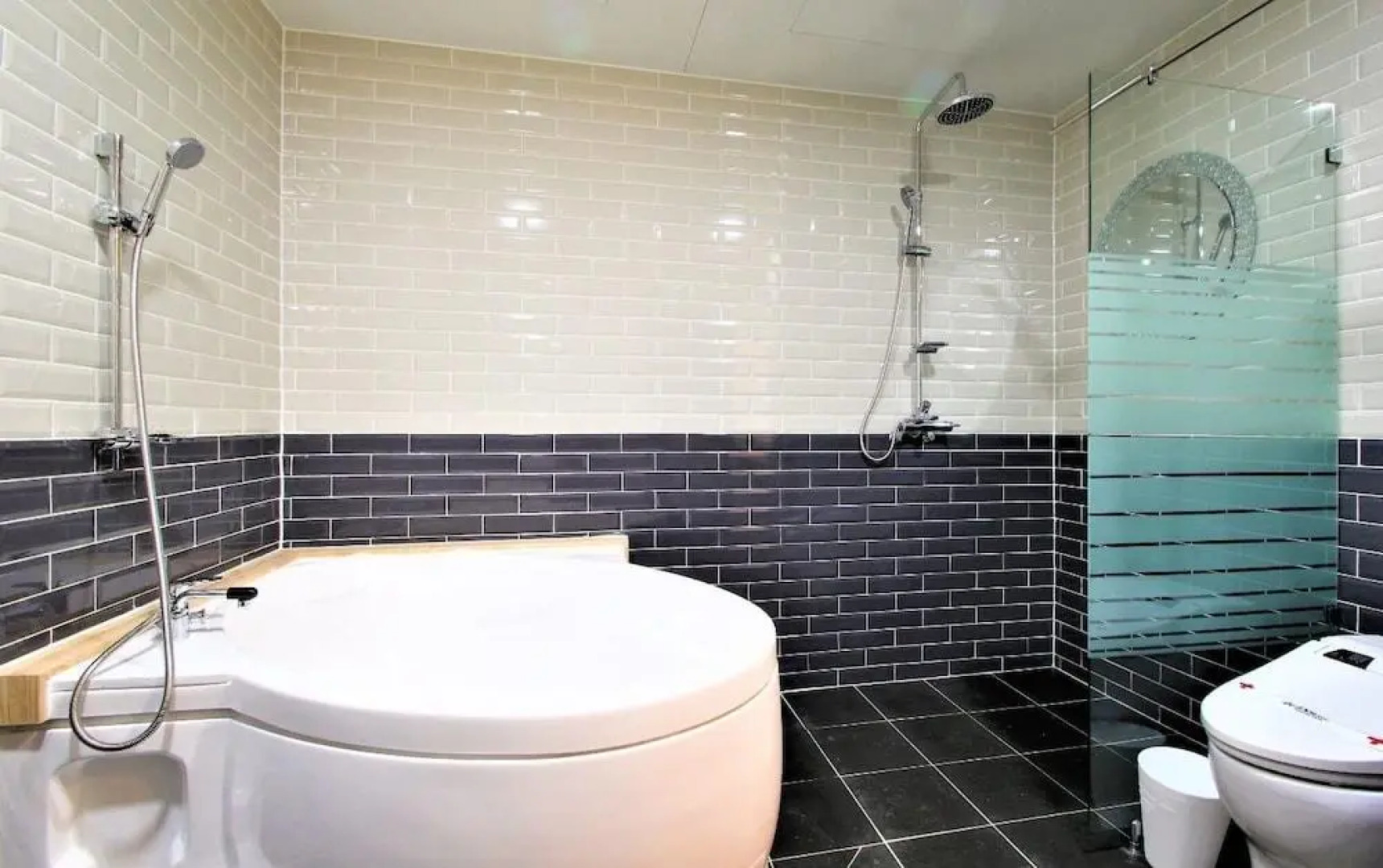 Instar Hotel Yangsan